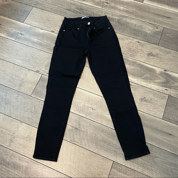 PAIGE Verdugo Ankle Skinny Jeans - Picture 4 of 9